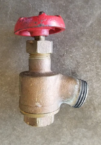 VINTAGE STEAMPUNK RED HANDLE FAUCET Cover