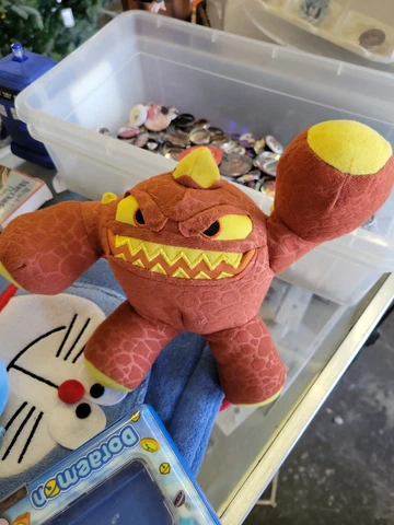 Skylanders Giants Eruptor Spyro Plush Stuffed Action Toy Lava Monster 8" Cover