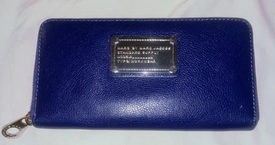 Cartera MARC BY MARC JACOBS Cremallera Alrededor Cuero Guijarro Italiano Púrpura ¡Muy Bonita! Foto 1 de 4