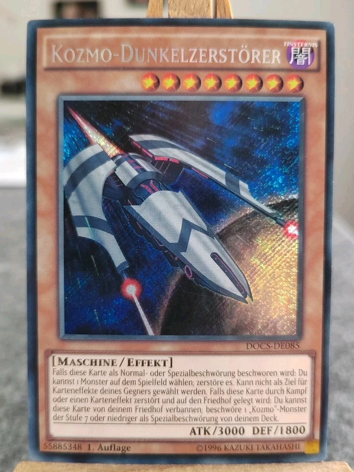 KOZMO-DUNKELZERSTÖRER - DOCS-DE085 Secret Rare / 1. Auflage Near Mint 🚀 - Bild 1 von 3