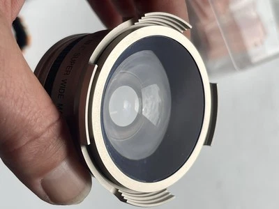 35mm Titanium Zyce HLC Super Wide Macro Fisheye Converter Video Lens 0.42X AF - Image 1 of 4