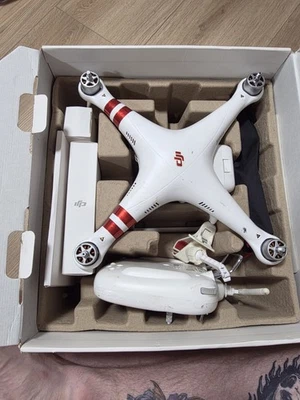 Cuadricóptero estándar DJI W321 Drone Phantom 3 Foto 1 de 4