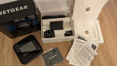 WIE NEU! NETGEAR Nighthawk M6 Pro 5G WiFi 6E Mobiler Hotspot-Router AXE3600 MR64 - Bild 1 von 4