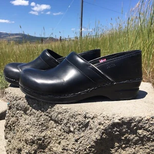 Sanita The Original Danish Clogs Black Leather Medical Shoes Sz 41 Narrow 9.5 US - Picture 1 of 12