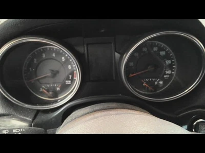 Velocímetro Cluster Laredo MPH compatible con 13 Grand Cherokee 2790177 Foto 1 de 4