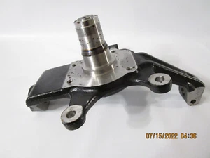 Genuine Kia OEM 0K08333031 Right Knuckle Assembly - Picture 1 of 9
