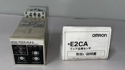 Omron E2CA-AL4D Proximity Sensor Amplifier With Socket Base - Image 1 of 4