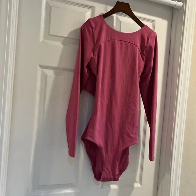 Nuevo con etiquetas Lululemon Acanalado Envolvente Espalda Manga Larga Una Pieza Rosa Lychee PLYC Talla: XL Foto 1 de 4