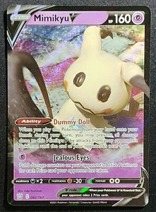 Carta Pokemon ultra rara Mimikyu V 062/163 2021 stili di battaglia - Foto 1 di 2