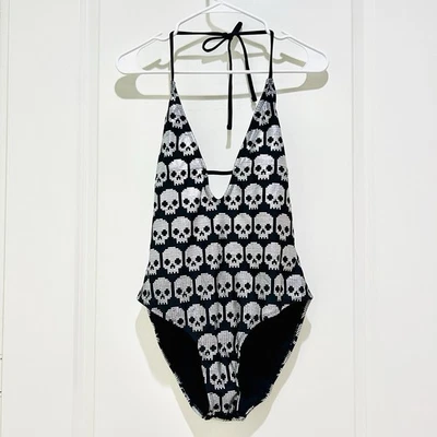 铁拳女孩黑色银色绑带像素头骨印花泳装一件 XL — 第 1/4 张图片