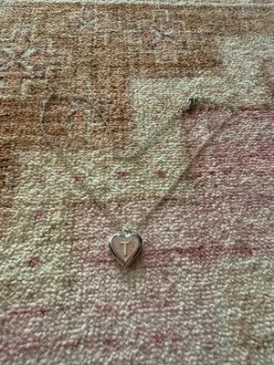 Letter T Pink glitter heart locket necklace - Image 1 of 3