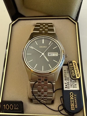 Seiko SGF525 Quartz Men’s Watch 7N43-9048 Day/Date Stainless Steel - Black Dial - Image 1 of 4