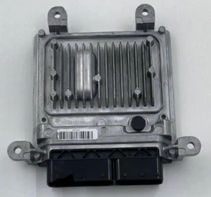 Mercedes Benz C-Class W205 C250 2.1 CDI OM651.921 ECU Control Unit A6519000603 - Picture 1 of 2