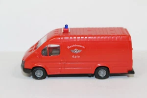 fw1824, Praline Ford Transit Ziegler Feuerwehr Berufsfeuerwehr Köln TOP 1:87 H0 - Bild 1 von 6