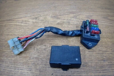 Triumph Adventurer 900C 1999 caja de conexiones de fusibles Foto 1 de 4