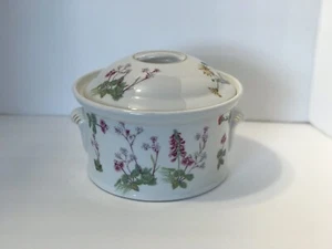 ROUND COVERED CASSEROLE ( 2 QT ) BY LOUIS LOURIOUX WITH WILD FLOWERS - Picture 1 of 7