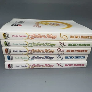 Pretty Guardian Sailor Moon Manga Set Lot Vol. (1-5) 1 2 3 4 5 English EUC - Picture 1 of 6