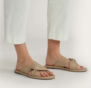 Everlane Day Twist Sandal Buttery Soft Warm Khaki Leather Women's Size 7.5 NEW - Picture 1 of 9