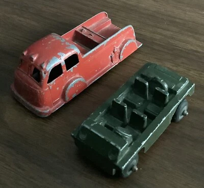 Vtg. Midgetoy Metal Die Cast Green Army Jeep Truck & Tootsie Toy Red Firetruck - Image 1 of 4