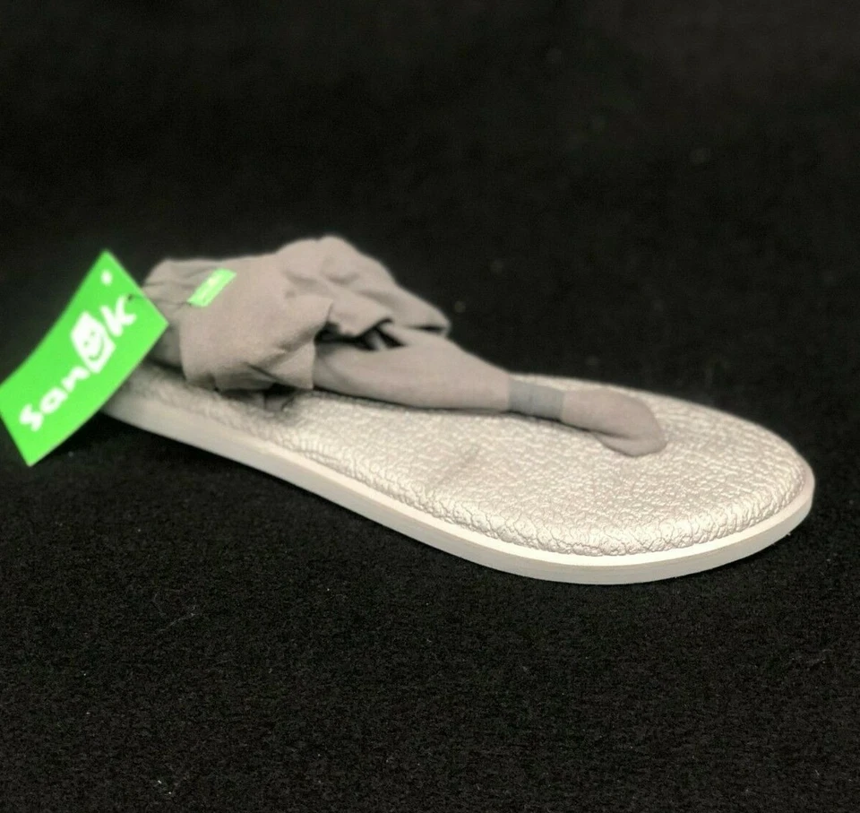 Sanuk Women's Yoga Sling 2 Metallic LX Sandals Straps 1103944 Charcoal Silver Foto 1 de 4