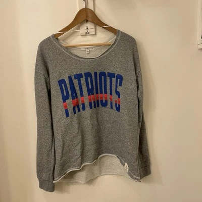 Sudadera New England Patriots (Comida Chatarra) Gris Cuello Ancho - Mujer’s L Foto 1 de 4