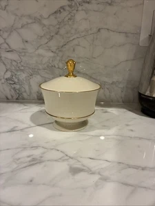 Vtg Lenox USA Footed Candy Dish Jar with Lid 24K Gold Trim and Finial Pristine - Picture 1 of 3