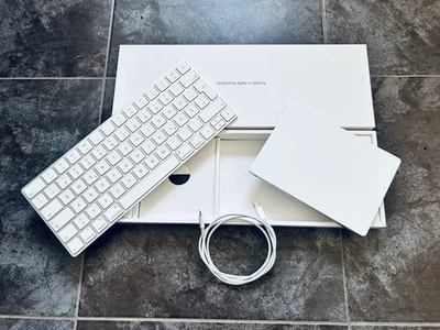 Set Apple Magic Keyboard 2 + Trackpad 2 inkl. Ladekabel und OVP - Bild 1 von 4