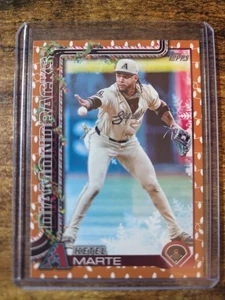 2025 Topps Holiday Ketel Marte Gold Holiday Lights #H43 Arizona Diamondbacks - Picture 1 of 2