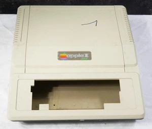 Vintage Apple II Plus A2S1048 empty case 167938 - Picture 1 of 6