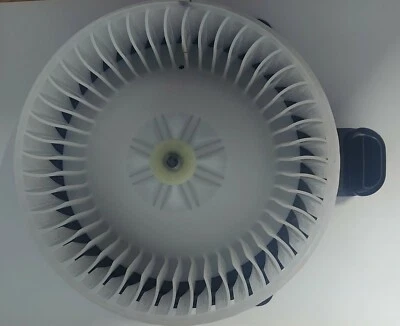 NEW GENUINE LEXUS CT200H HEATER BLOWER MOTOR W/FAN 87103-76020 - Image 1 of 4