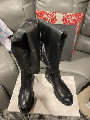 🚨COACH LIZZIE BOOT SOLD OUT OVER THE KNEE 🚨🎁📦 - Image 1 of 4
