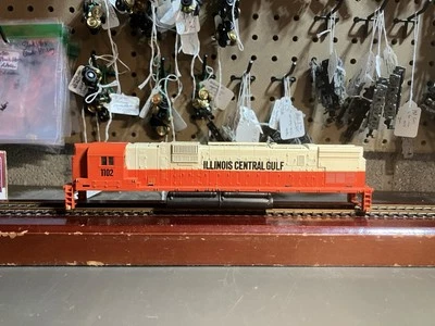 TYCO HO Alco Super 630 Illinois Central 1102 Shell Motor Mounts Tank  Ect - Image 1 of 4