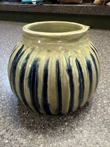 Vintage Handmade Signed Ribbed Green/Blue Pottery Planter 6”x4.5” Beautiful - Picture 1 of 7
