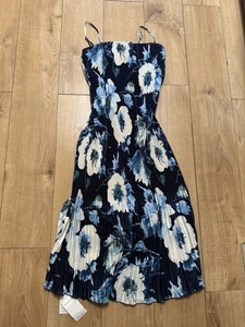 Abercrombie and Fitch The A&F Giselle Pleat Release Maxi Dress - Picture 1 of 7