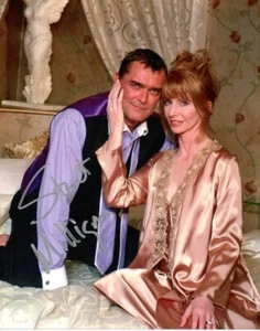 Television Autograph: STUART MILLIGHAN (Crossroads) Signed Photo - Imagen 1 de 1