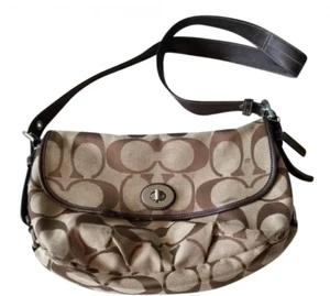 Coach Schultertasche Soho braun Signature C Canvas mit Drehverschluss - Bild 1 von 10