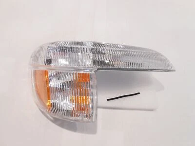 Conjunto de luz de giro/estacionamiento delantera derecha para Ford Explorer Mountaineer Foto 1 de 3