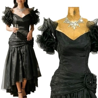 Vestido De Colección Años 80 Negro Baile de graduación Cóctel Talla L/XL Alto Bajo Hombros Abullonados Gasa Acanalada  Foto 1 de 4