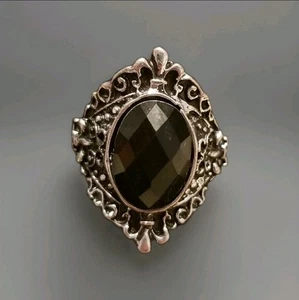 Vtg Black Faceted Cabachon Ring Size 8 Ornate Cast Silvertone Gothic Cocktail  - Picture 1 of 3