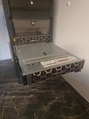 Dell PowerEdge R7515 AMD EPYC 64-core CPUs, 256 GB RAM - Image 1 of 4