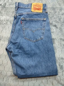 Pantalones de mezclilla Levis 505 para hombre 35x30 azul pierna recta regular tiro medio algodón lavado medio - Imagen 1 de 12
