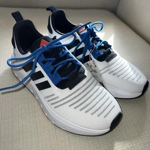 ZAPATILLAS ADIDAS SWIFT RUN 23 Blanco Azul Marino Rojo NUEVAS Hombre’s Talla 6.5 Mujer’s 8.5 - Imagen 1 de 11