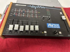 CLEAN USED VINTAGE JLC JL COOPER ELECTRONICS AV SIX AVSIX AUDIO FOR VIDEO MIXER - Picture 1 of 7