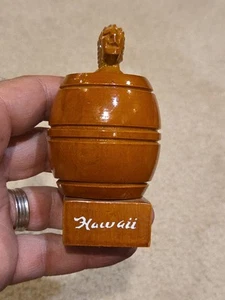 Islander Hawaiian Don't Lose Your Shirt In Hawaii Naked Barrel Woman 3 Inch - Picture 1 of 5