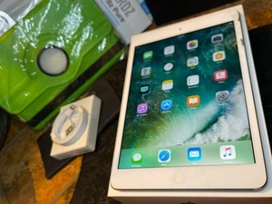 Apple iPad mini 2 (16gb) Wi-Fi (A1489) 7.9in LooK Fractured {iOS10}92% JAILBREAK - Picture 1 of 12