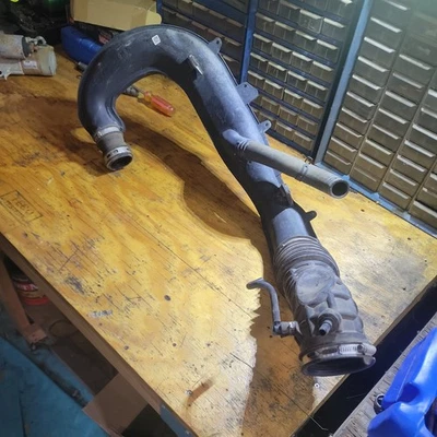 Manguera de conducto de admisión intercooler de aire Ford Fusion 2014-2016 1,5 L OEM DS73-9C623-G Foto 1 de 4