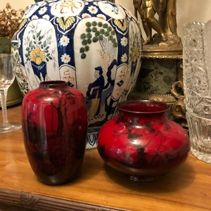 Lovely Set of 2 Royal Doulton Flambe Bucolic English Scenery Vases - Picture 1 of 12