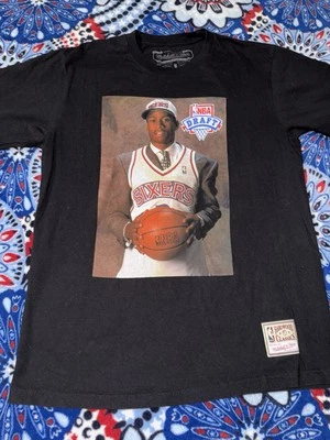 Mitchell & Ness Allen Iverson T-Shirt Size Medium Mens Black Hardwood Classics  - Image 1 of 4