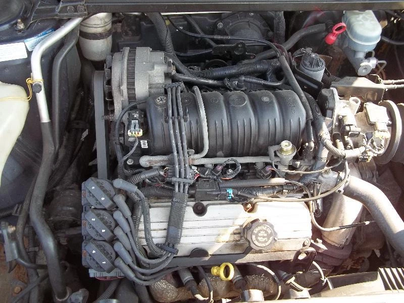 Used Front Right Drive Axle Shaft fits: 1999 Buick Lesabre Front Axle w/o superc - Image 1 of 4