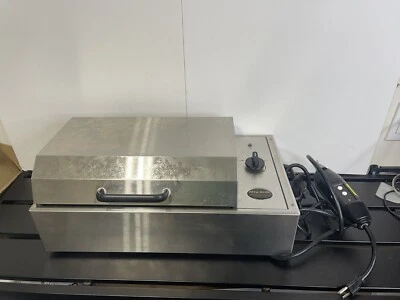 Kenyon B70200 City Grill, Portable Grill, Stainless Steel, Single Burner 120V - Image 1 of 4